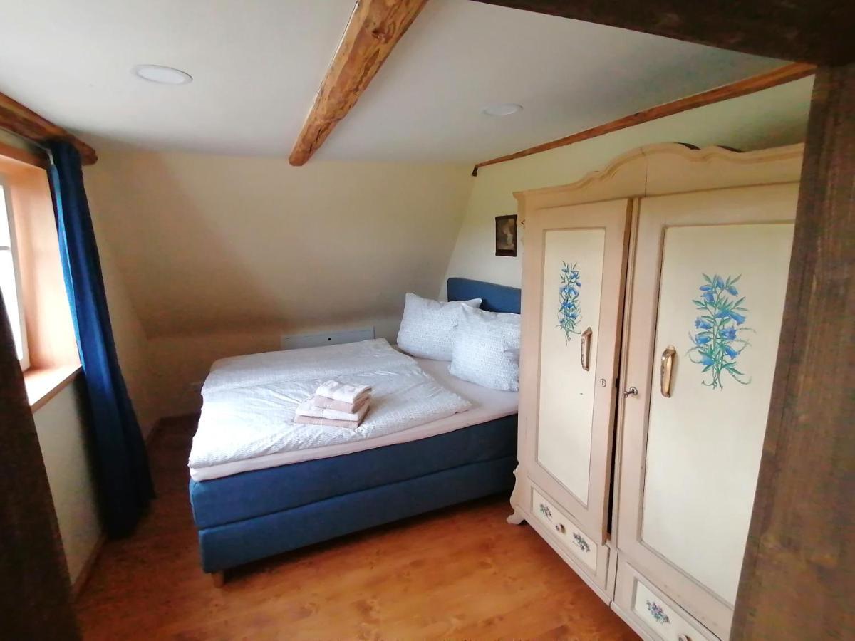 Pferdehof Am Burgsberg, Apartment Seifhennersdorf